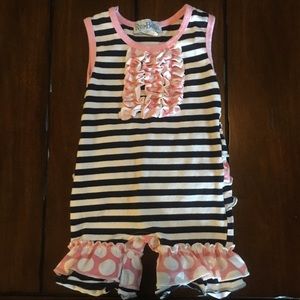 Rya Bella Ruffled Baby Outfit